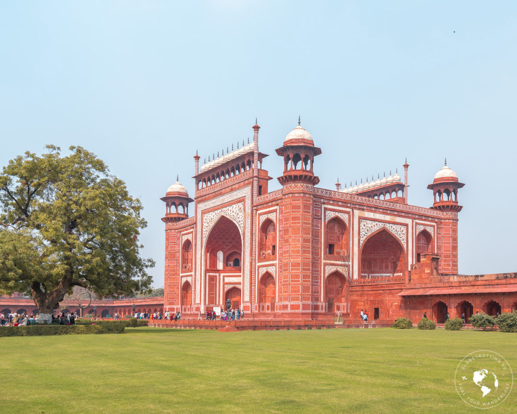 Taj Mahal - Best Travel & Photography Guide - Globetrotting Su