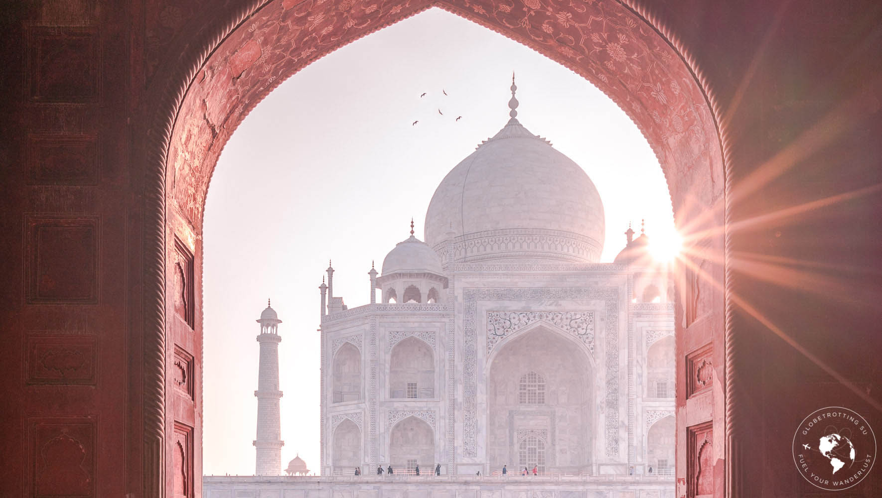 A Signature Pose @ Taj Mahal | Travel 4 Peace